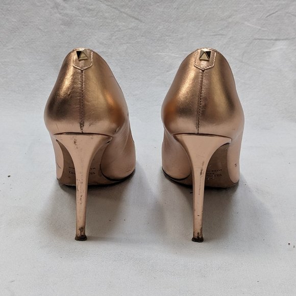 Valentino Metallic Rose Gold Rockstud Leather Pumps Shoes Size 37 US 7 - Picture 5 of 9